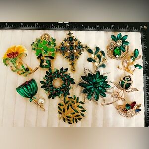 Lot 12 Green Rhinestone Brooch Flowers Leaves Gold Tone Statement Pins